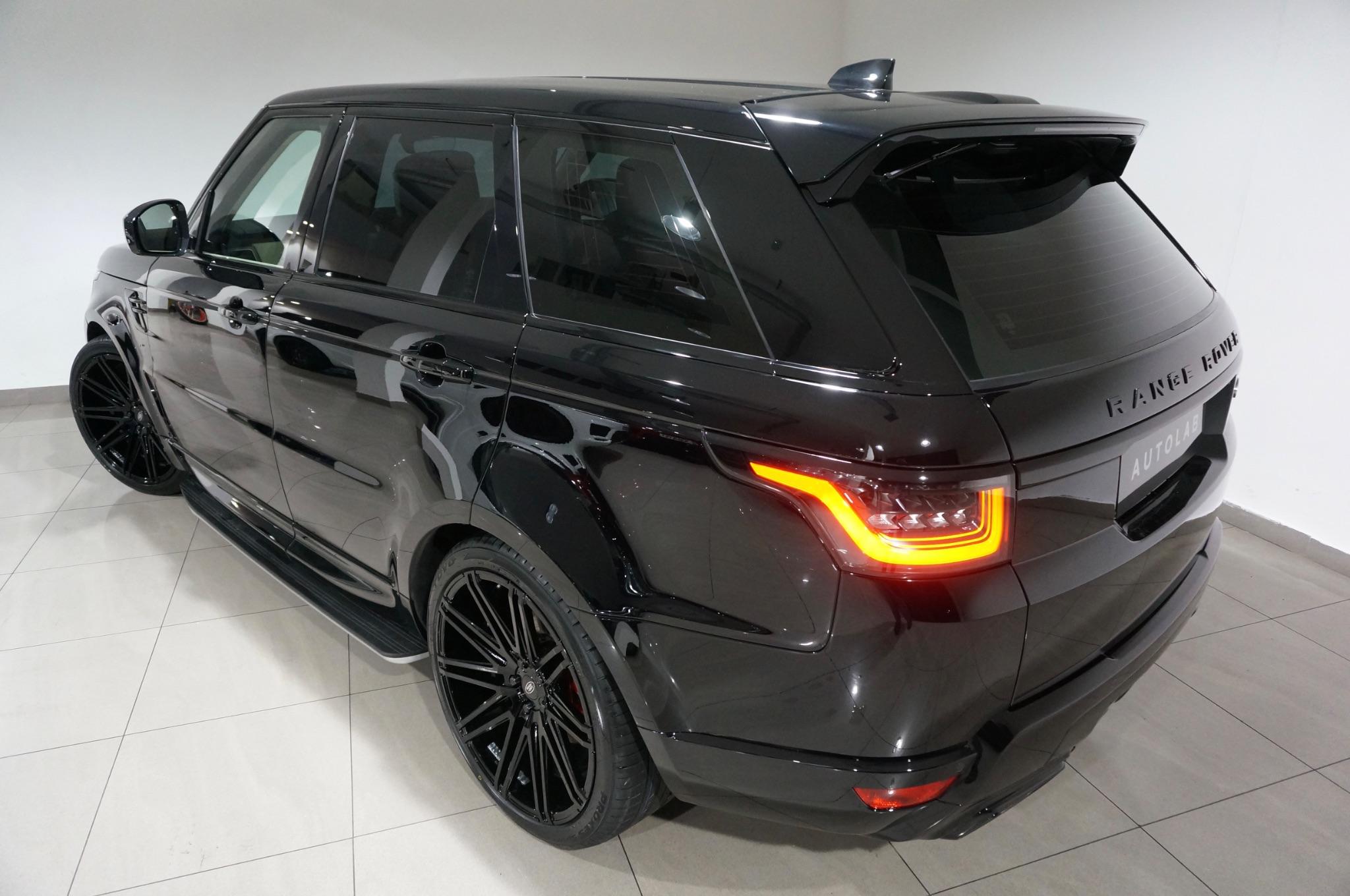 Land Rover Range Rover Sport 3.0 D300 MHEV HSE Silver Auto 4WD Euro 6 (s/s) 5dr